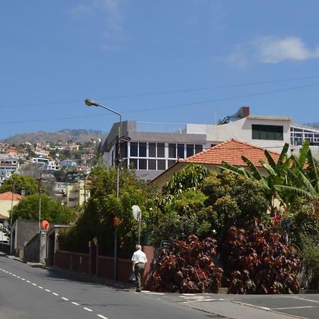 Top Floor With Balcony In Funchal Exteriör bild